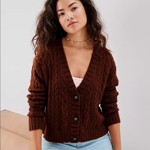 NWT - American Eagle Cropped Cable Knit Cardigan - Picture 1 of 5